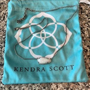 Kendra Scott necklace